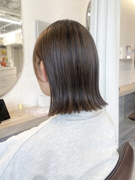 ミラーズ トーキョー(millors tokyo) 大人可愛いグレーベージュ×外ハネボブ