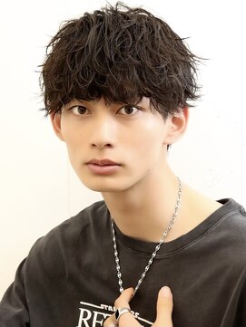 アーリー(Ali'i) ツイストスパイラルパーママッシュウルフ束感ショートレイヤー