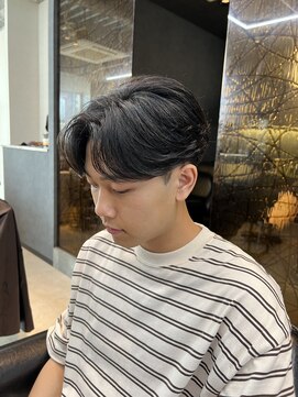 リード(REEED) カルマパーマショートセンターパート