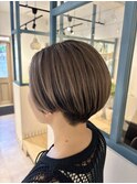 透明感ミルクティーアッシュショート