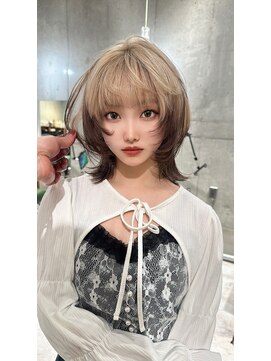 モニカ(MONIQA) ブロンド