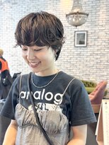 エン(YENN)&nbsp;オシャレ感たっぷり！ショートパーマ