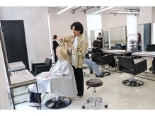 カウンセリングに定評があり髪質や悩みに寄り添った提案力が評価されています[渋谷/渋谷駅]