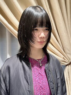 ウルフカット×顔まわりレイヤー