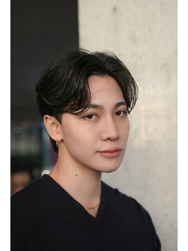 レタッチ バイ フィフス 銀座(RETOUCH by fifth) 銀座東銀座新橋メンズカットパーマ毛流れパーマシャドウパーマ