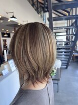 リドル ヘアー 駒生店(Riddle HAIR)&nbsp;大人可愛い外ハネミディアム×細めハイライト