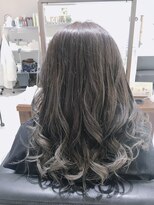 ヘアアンドメイク アネラ(Hair&make Anela)&nbsp;グレージュ×グラデーション