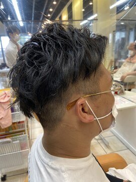 クオリス 上板橋店(QUALIS) アシメかきあげツーブロスタイル【カジュアル】