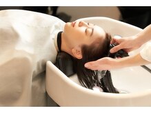 ヘッドスパの7つの効果【百合ヶ丘美容室/ヘッドスパ/髪質改善/白髪染め/トリートメント/マイクロスコープ】