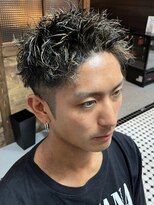 ディスイズバーバーセカンド(THIS IS BARBER 2nd)&nbsp;ツイストパーマ×ハイライト　ツーブロック
