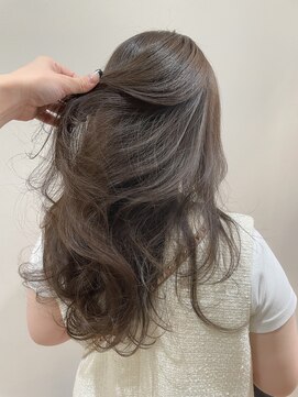 バイオレット ナゴヤ(Violet Nagoya) 秋カラー くすみベージュ グレージュ 透明感カラー ベージュ