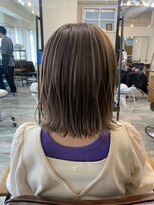 リノカヒリ(Lino kahili)&nbsp;3Dカラー×切りっぱなしボブ