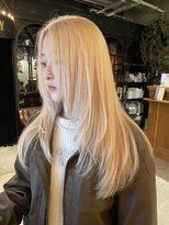 ノラ ヘアーサロン(NORA HAIR SALON)&nbsp;【akane】ホワイトブロンドハイトーンカラー韓国レイヤーカット