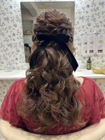 サクララ(Sakura la)&nbsp;ハーフアップ/リボンアレンジ/結婚式/お呼ばれヘア/参列ヘア