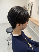 ヤテ(yate')&nbsp;ニュアンスパーマ　センターパート　毛流れ　縮毛矯正