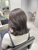 カノイ(KANOI)&nbsp;グレージュカラー/ミディアムレイヤー/韓国巻き