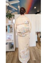 ももいろかぶとむし 【卒園式】お母さまのための上品訪問着。和装になじむ艶髪アップ
