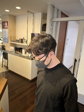 フリーゼアコマキ(FRISEUR) ビジネスパーマ