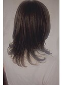 ミディアムレイヤー×マットグレー/レイヤーカット/透明感カラー