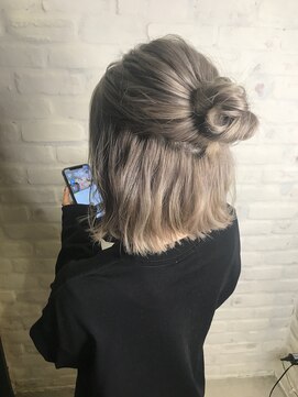 シキ(C key) ぶろんどべーじゅ