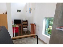 フワリ(fuwari)の雰囲気(お席の隣にキッズスペースがあります。)