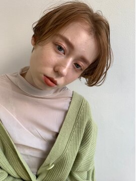 ローウェ 名駅(Louwe) 大人かわいいセンターパート丸みショート[名駅/名古屋駅前]