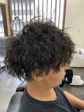 エイト(AITE) ツイストスパイラルパーマセンターパート<理容室>川口/鳩ヶ谷32