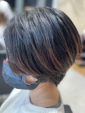 パ ドゥ プロン(Pas de plan) 【井上大輝】大人かわいい前下がりショートボブセンターパート