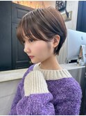 ショートボブ×ナチュラルグレージュ