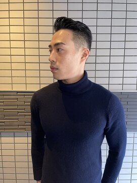 ウェルネス(Wellness) 七三フェード