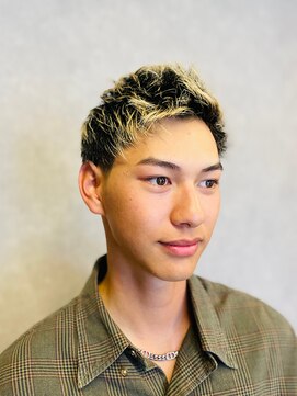 スター(STAR) アップバング風/ショートツーブロック/オシャレ感/メンズ