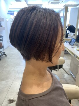 アッシュ 仙川店(Ash) 前下がりショートボブ/30代/40代/50代/メンズライク襟足刈り上げ