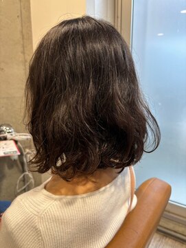 ヘアーアンドメイク ファット(Hair&Make PHAT) 黒髪暗髪大人可愛いプードルパーマボブスタイル20代30代40代