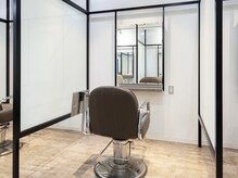 コウキ 表参道(KOHKI)の雰囲気（プライベート空間でマンツーマンの施術♪【白髪染め/40代/50代】）