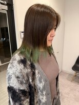 メデル(mederu) グラデーショングリーンカラーケアブリーチデザイン裾カラー