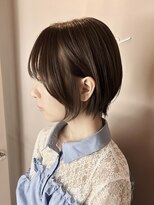 トゥーリ(tuuli)&nbsp;前髪ありショートボブ/オリーブグレージュ