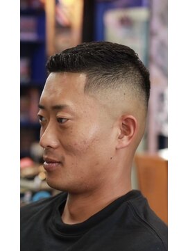 カットハウス 濡れパンフェード