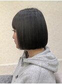 ボブ、ブリーチオンカラー、ディープグレー