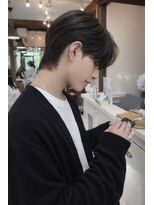 ベル 銀座5丁目店(Belle)&nbsp;［大人メンズに。毛流れパーマ］刈り上げセンターパート/銀座駅