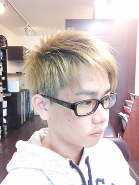 ヘアメイク ビス(Hair Make Bis.) ショート