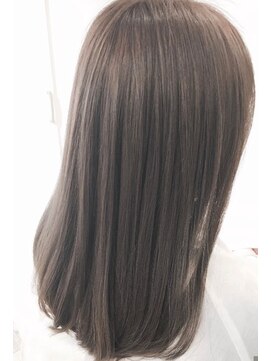 ルチア(Lucia) 大人可愛い20代30代イルミナカラー/コーラル/ラフ/30代40代50代