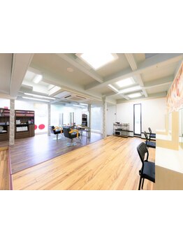 カラー専門店ならではの価格とお値段以上のクオリティの高さが好評♪当日予約もOK◎【金沢】