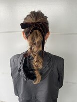 ヘアアンドメイク ムーア(Muuua) ふわふわポニーテール