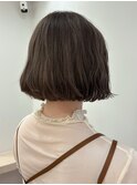 切りっぱなしボブ　ボブパーマ　グレージュカラー　ミニボブ