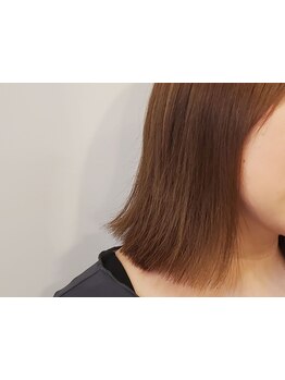 92%オーガニック成分のカラー剤でダメージを抑えながら理想を叶えます！