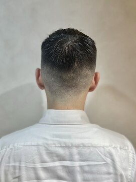 オースト ヘアー ステラ 新宿店(Aust hair Stella) メンズショート フェードカット