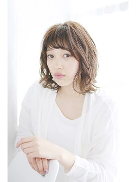 マーブルズ 横浜店(marbles) くすみベージュ/外国人風カラー/ゆるふわ巻き[横浜]