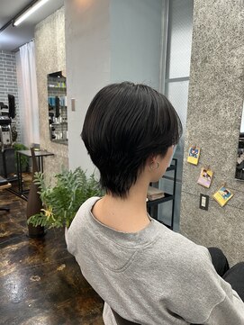 エイル(aell) ショートウルフ