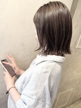 スノッブエンバンプ(snob enVAmp) 大人グレージュ