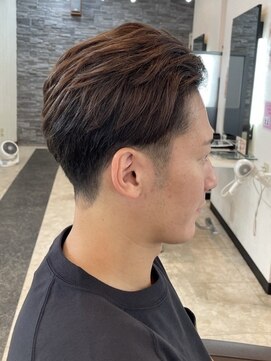 ヘアーアンドビューティーガーデン(HAIR AND BEAUTY GARDEN) 波巻きスパイラルパーマシャドウパーマメンズ刈り上げ緩め30代